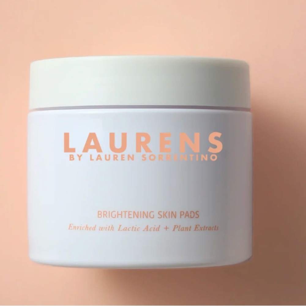 Laurens Brightening Skin Pads ~ Lactic Acid + Plant Extracts | 50 Pads & NEW***